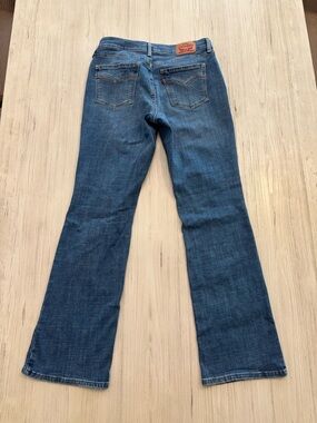 Levi's Women's Medium Blue Flared Jeans